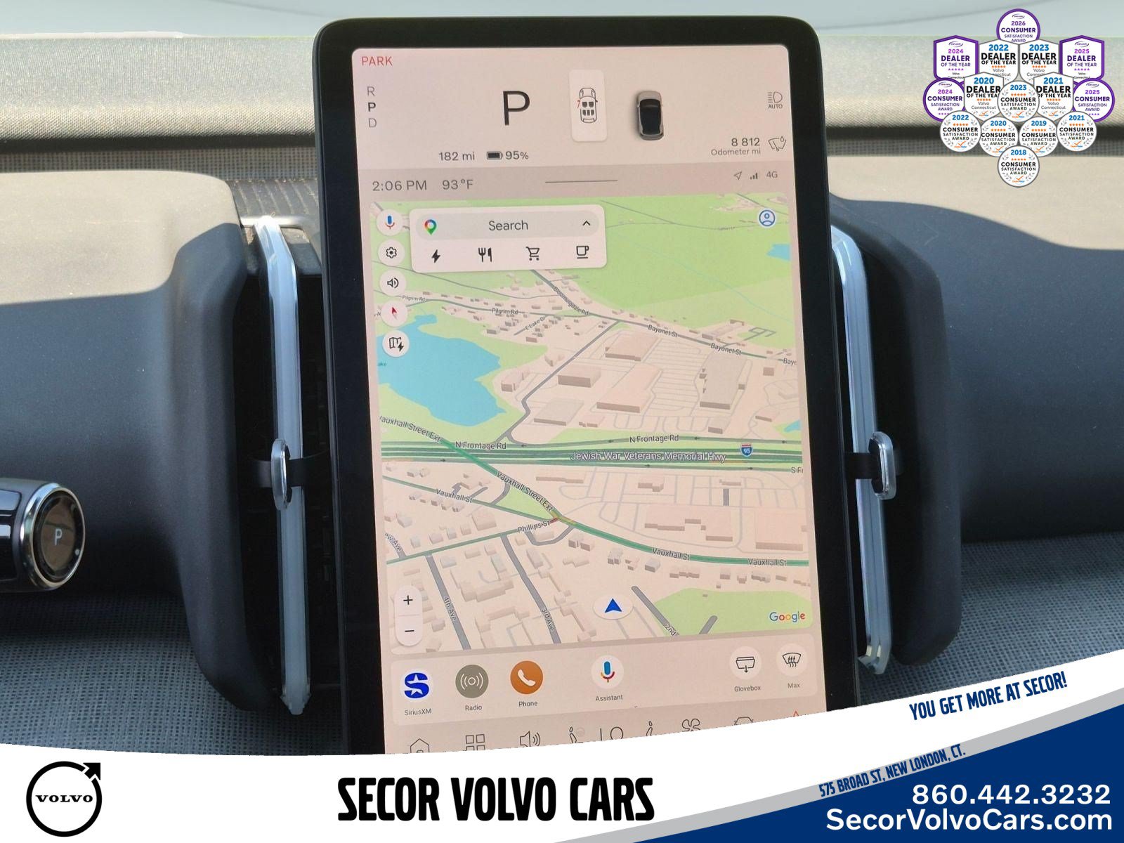 Used 2025 Volvo EX30 Plus w/ Protection Package Premier AWD/4WD image 21