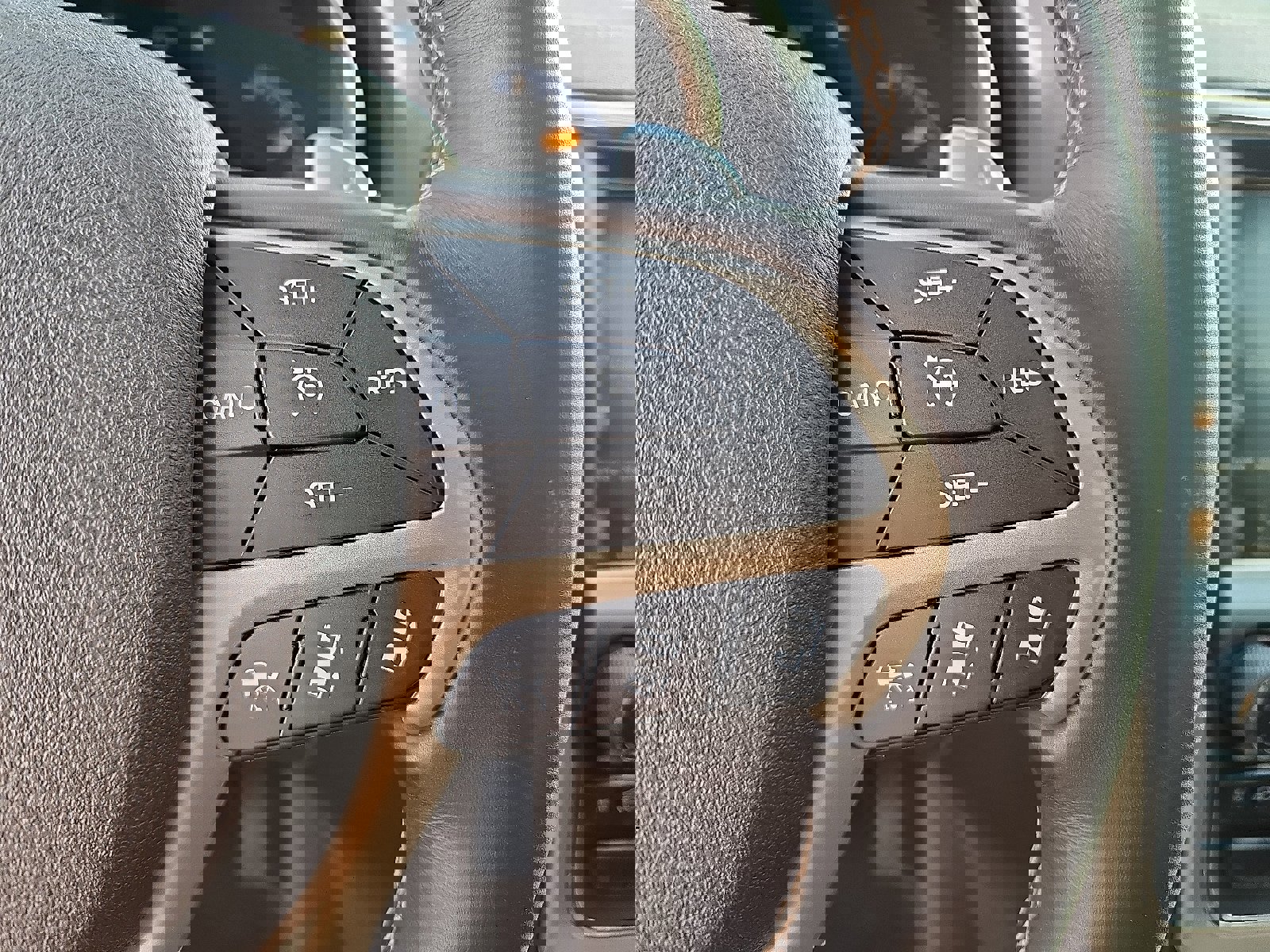 Used 2015 Jeep Grand Cherokee Summit image 24