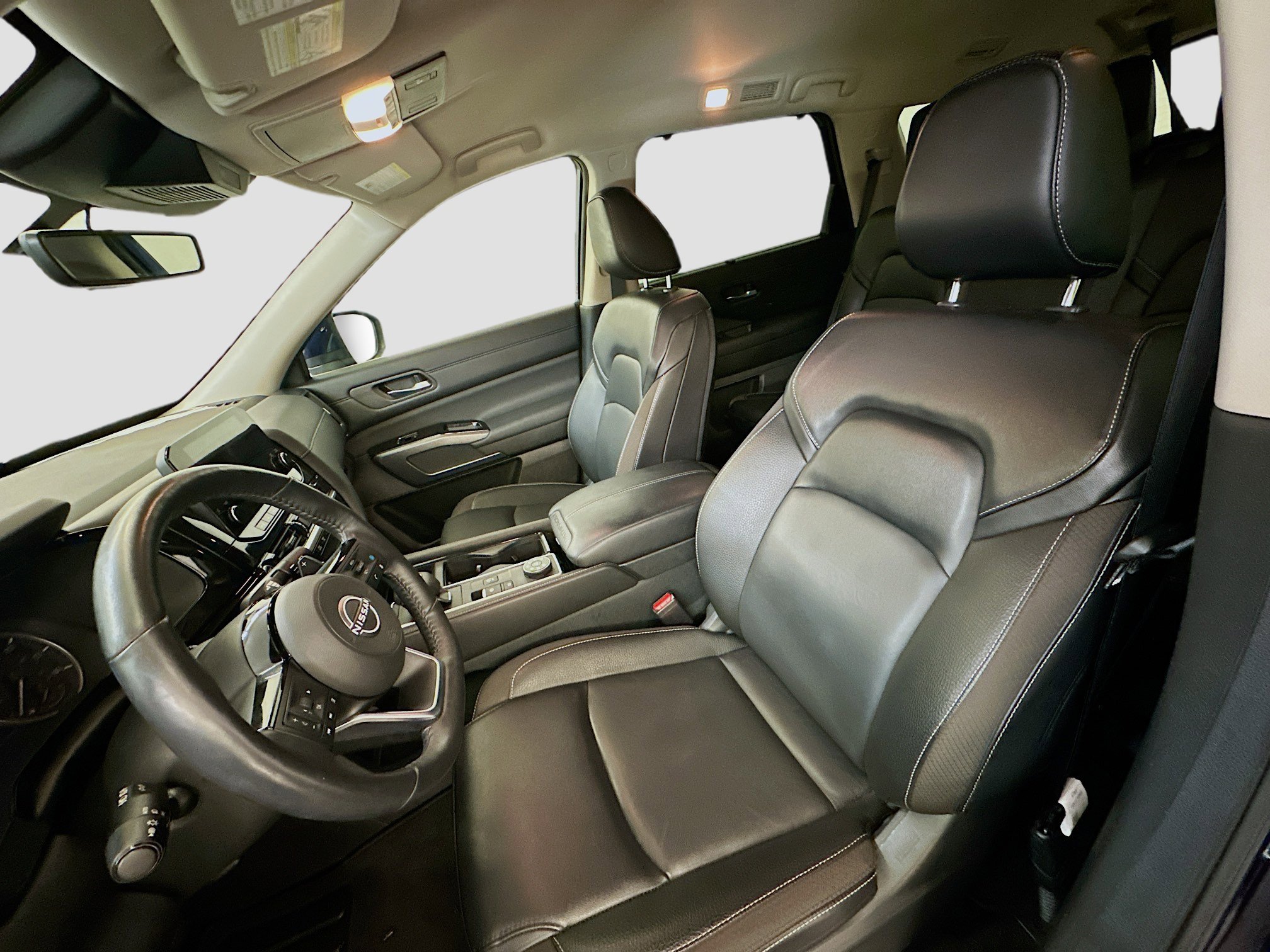 Used 2024 Nissan Pathfinder SL image 13