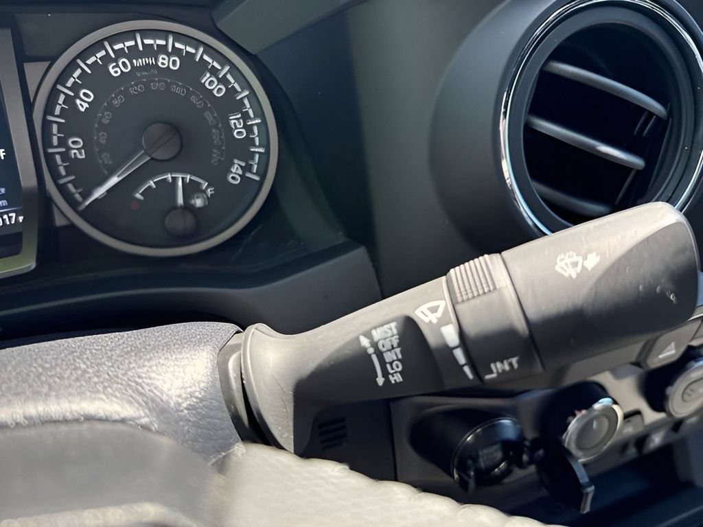 Used 2023 Toyota Tacoma TRD Off-Road AWD/4WD image 20