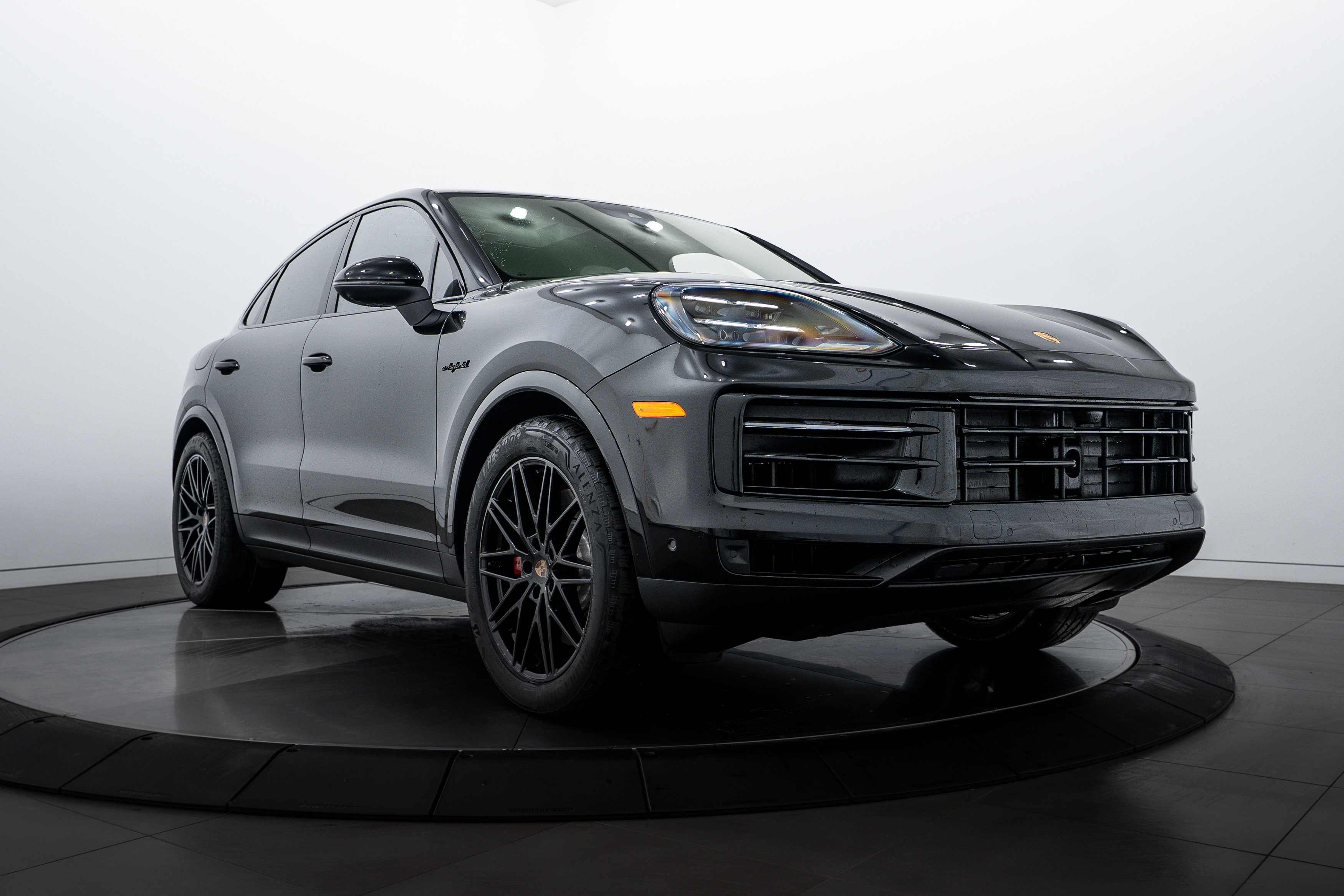 New 2026 Porsche Cayenne S image 9