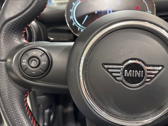 Used 2021 MINI Cooper S w/ Signature Upholstery Package image 28