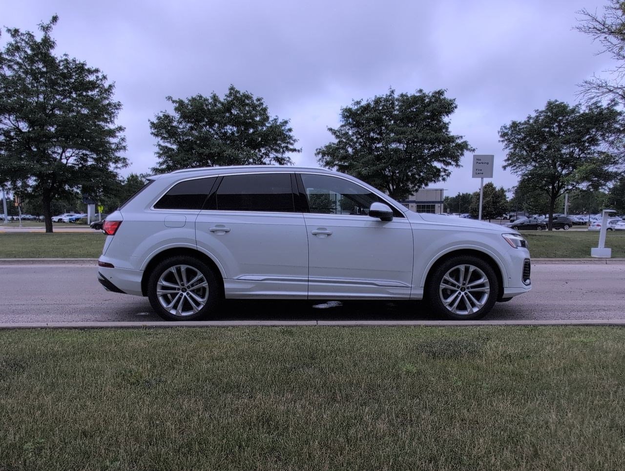 New 2025 Audi Q7 3.0T Prestige image 39