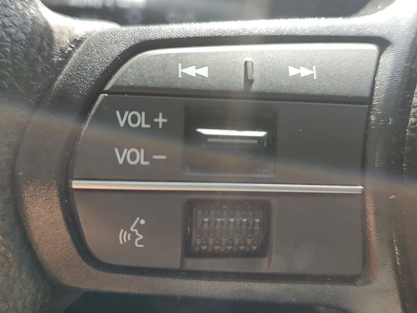 Used 2024 Honda Accord EX image 11