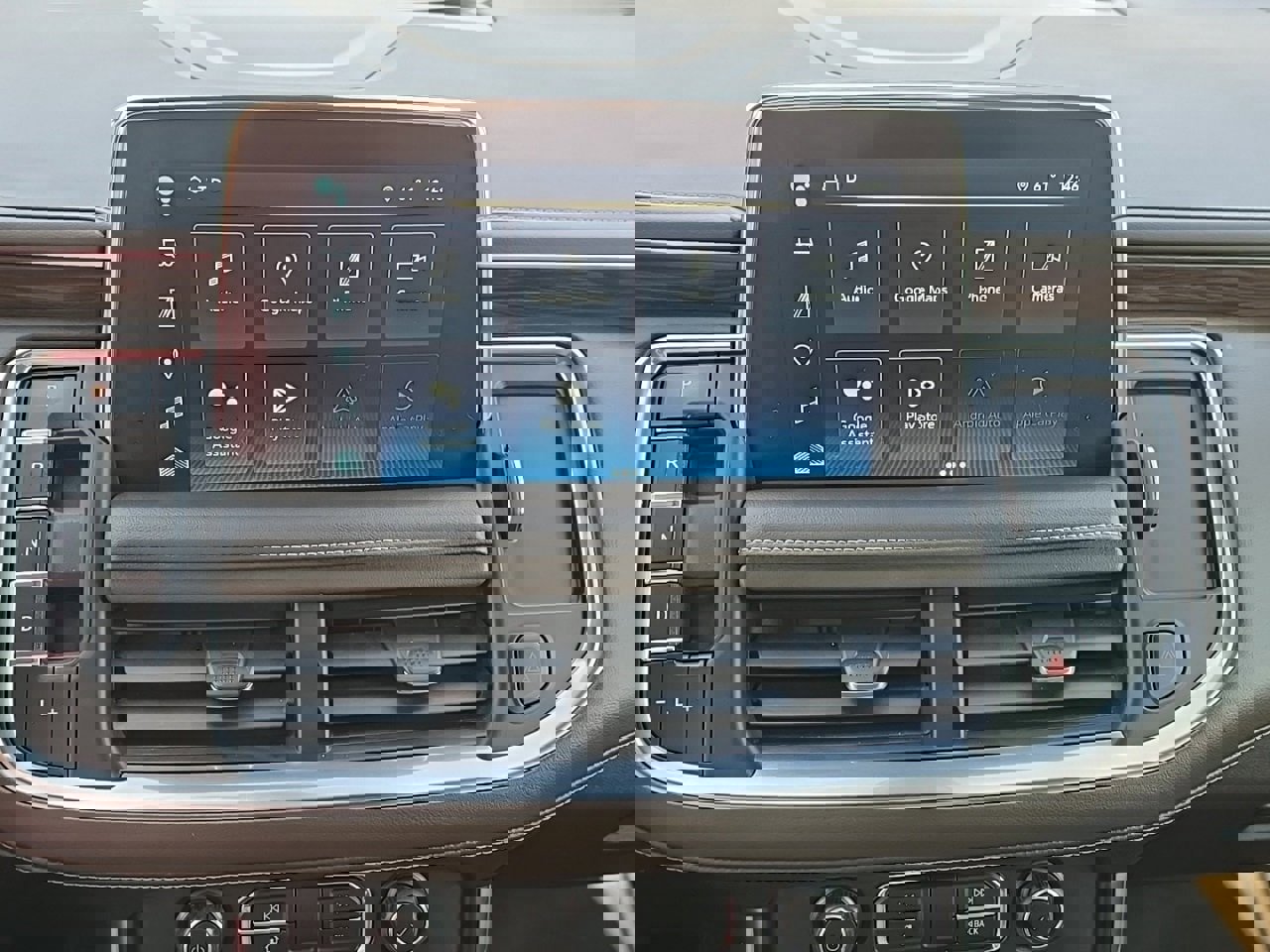 Used 2022 Chevrolet Suburban LT w/ Luxury Package image 15