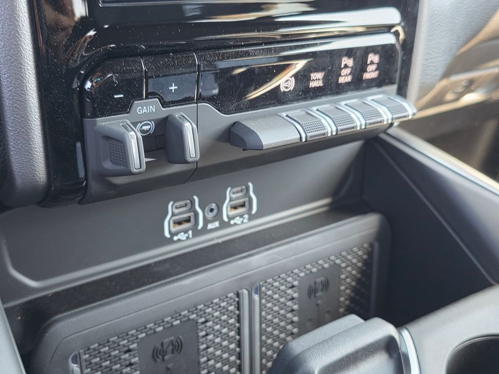 New 2026 RAM 2500 Big Horn AWD/4WD image 17