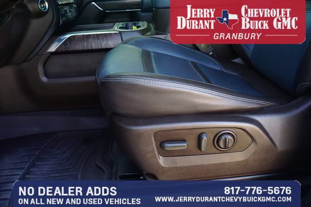 Used 2023 GMC Sierra 3500 Denali w/ Denali Ultimate Package AWD/4WD image 17