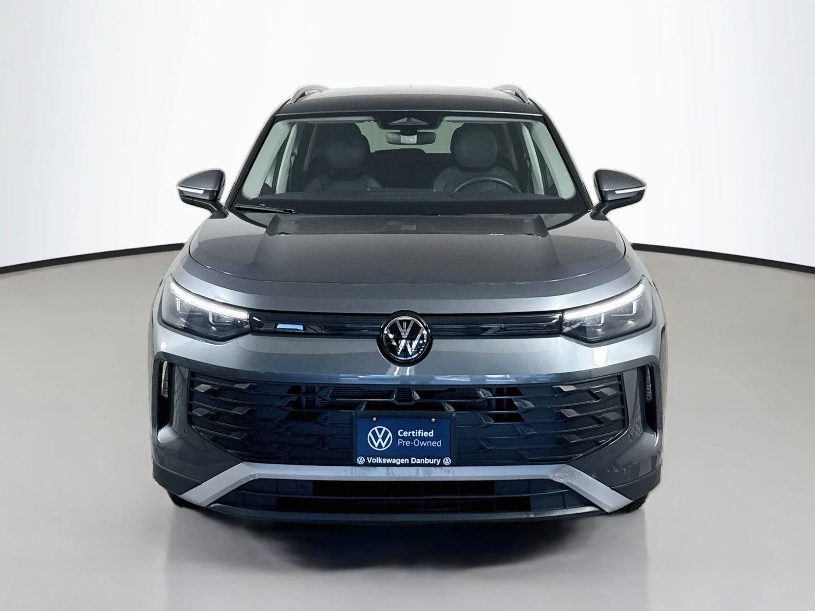 Certified 2025 Volkswagen Tiguan SE AWD/4WD image 6