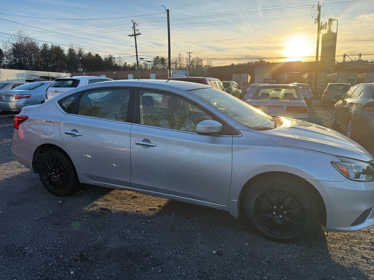 Used 2017 Nissan Sentra S image 25