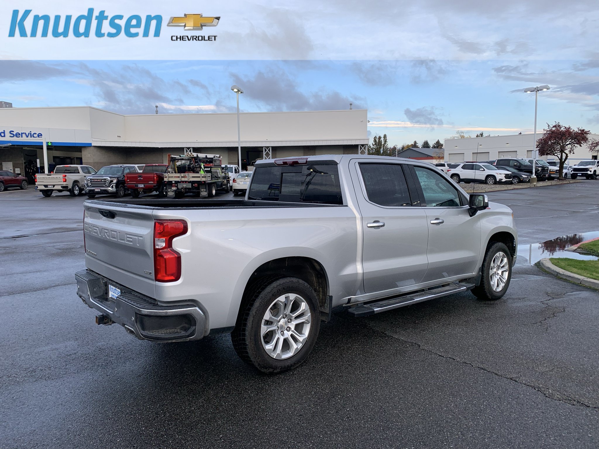 Used 2022 Chevrolet Silverado 1500 LTZ w/ LTZ Premium Package AWD/4WD image 7