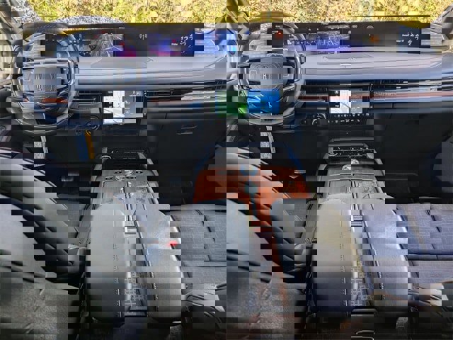 New 2025 Lincoln Navigator Black Label image 5