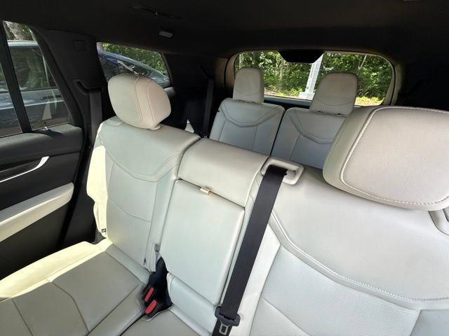 Certified 2024 Cadillac XT6 Sport w/ Technology Package AWD/4WD image 14