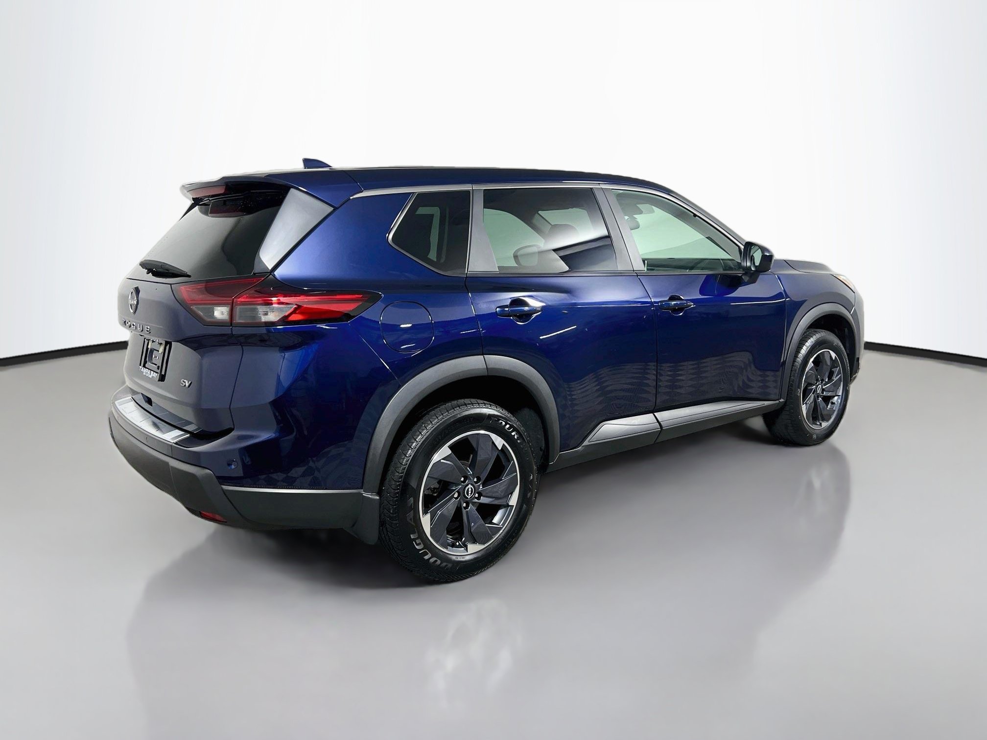 Used 2024 Nissan Rogue SV FWD image 4