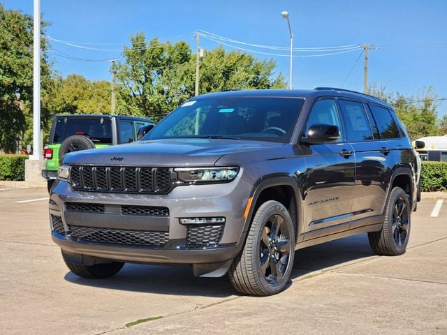 New 2025 Jeep Grand Cherokee L Limited w/ Black Appearance Package AWD/4WD video 2