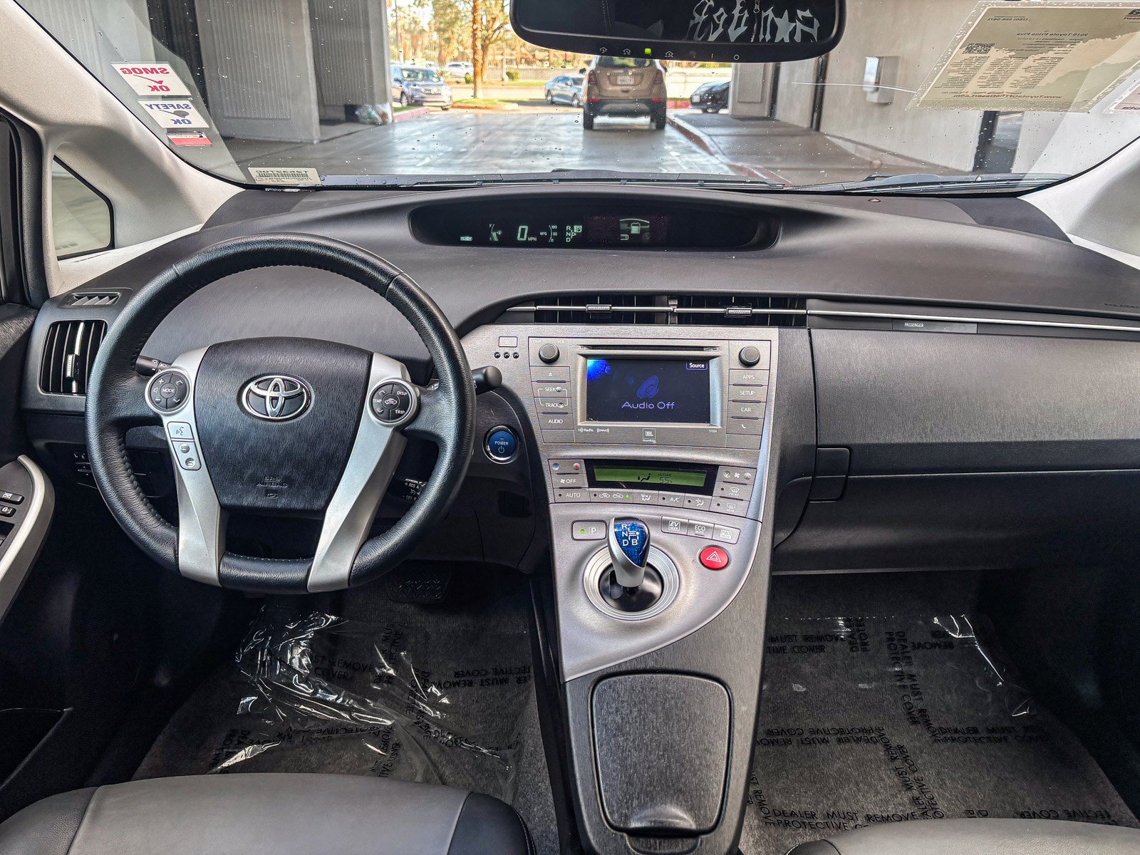 Used 2015 Toyota Prius Four image 15