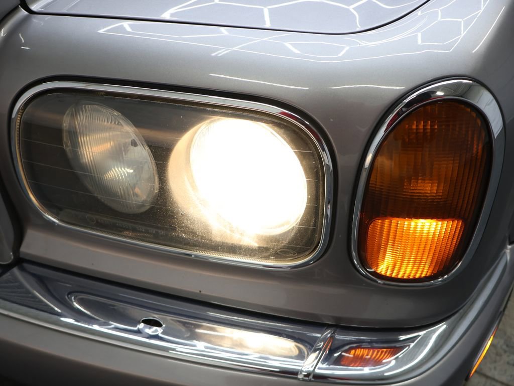 Used 1999 Bentley Arnage Green Label image 42
