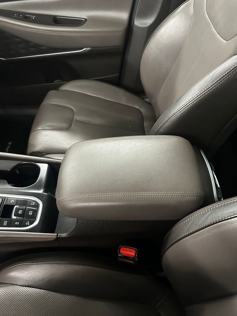 Used 2019 Hyundai Santa Fe AWD image 19