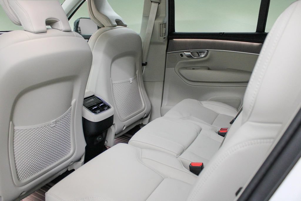 Used 2026 Volvo XC90 B6 Ultra w/ Protection Package Premier AWD/4WD image 25