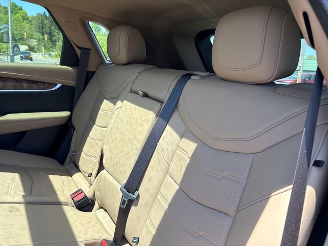Used 2024 Cadillac XT5 Premium Luxury w/ Platinum Package AWD/4WD image 11