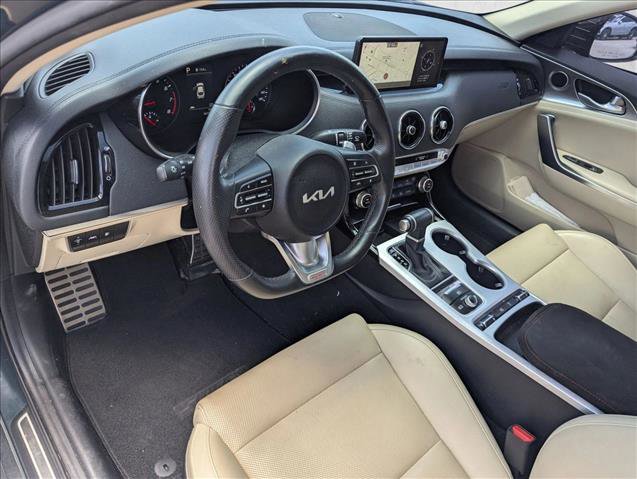 Used 2022 Kia Stinger GT1 RWD video 2