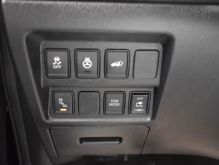 Used 2020 Nissan Pathfinder SL image 22