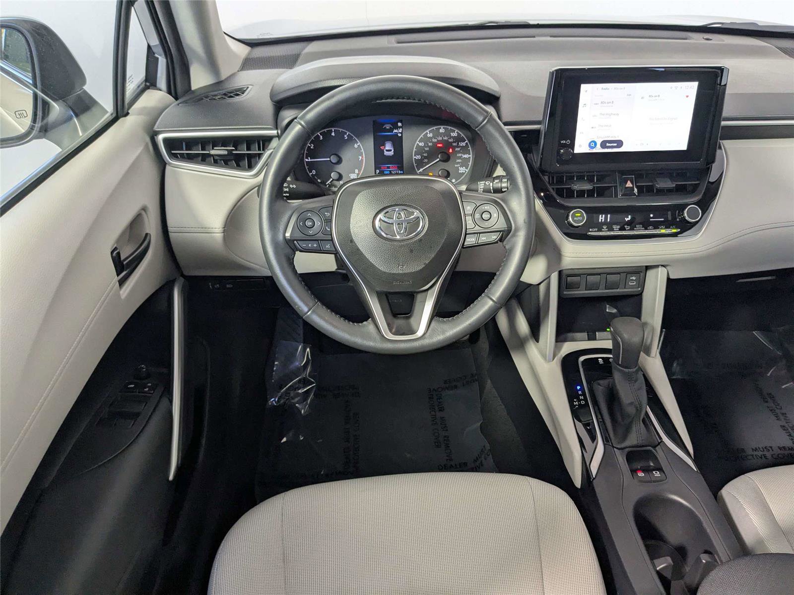 Certified 2024 Toyota Corolla Cross LE w/ Moonroof Package image 19