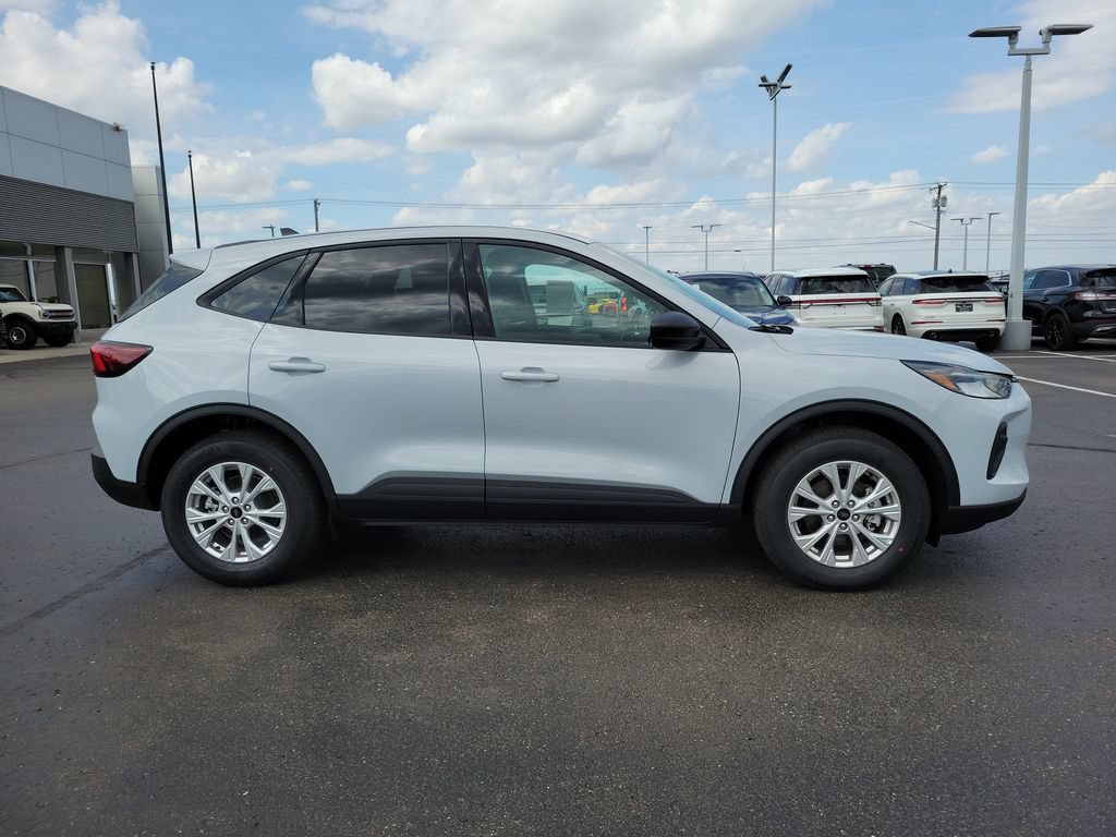 New 2026 Ford Escape Active w/ Tech Pack #1 AWD/4WD image 3