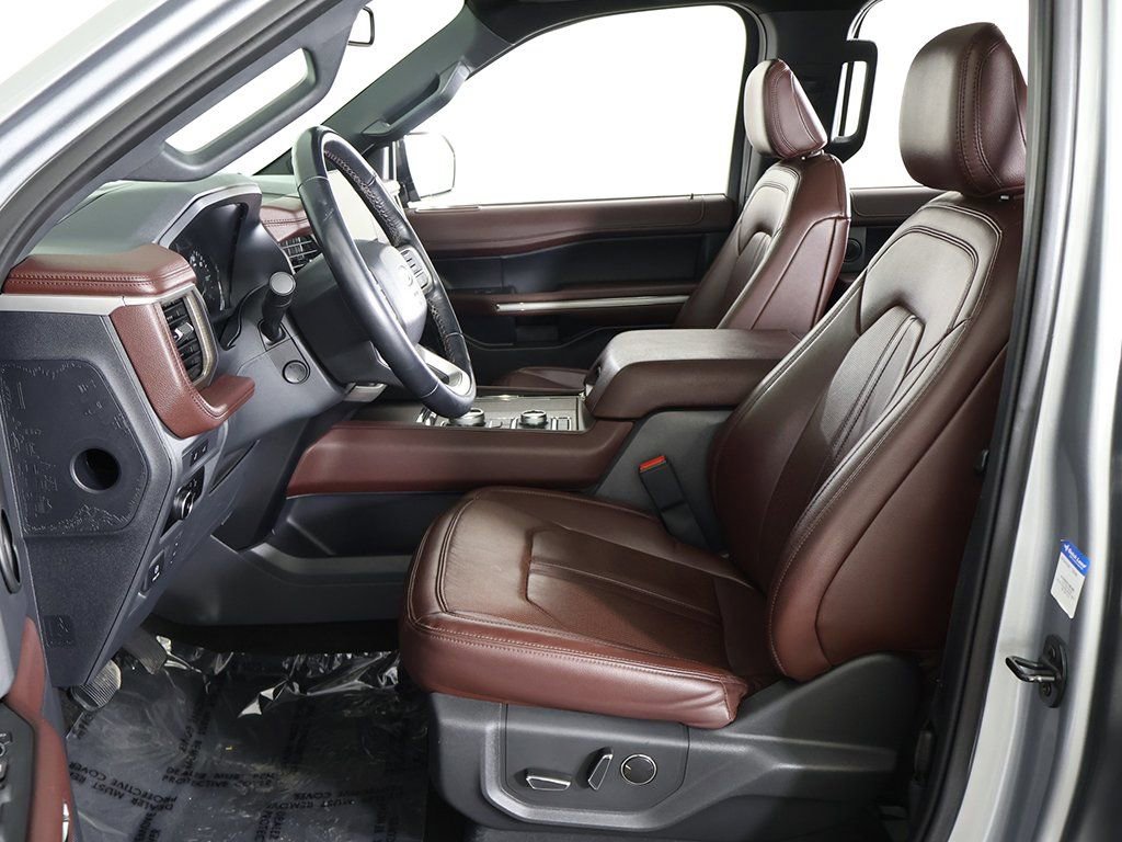 Used 2023 Ford Expedition Max Limited image 35
