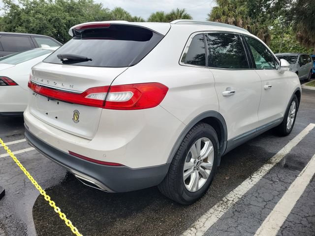 Used 2016 Lincoln MKX Premiere FWD image 5