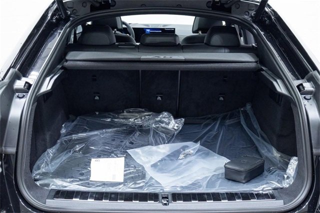 New 2026 BMW X6 M60i image 15