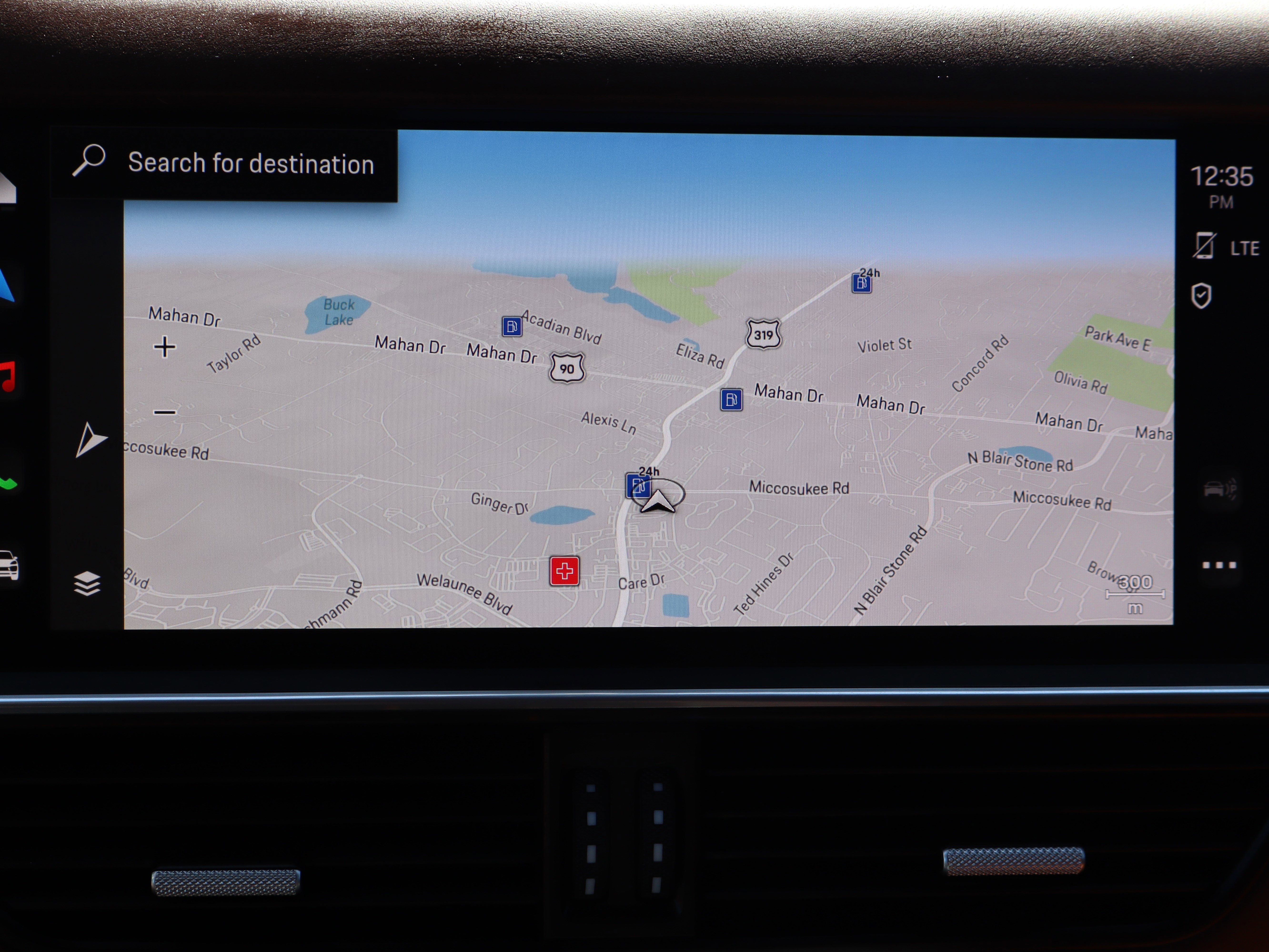 Used 2022 Porsche Cayenne image 34