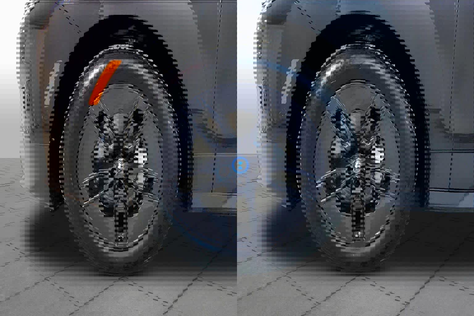 Certified 2024 BMW iX xDrive50 w/ Convenience Package image 10