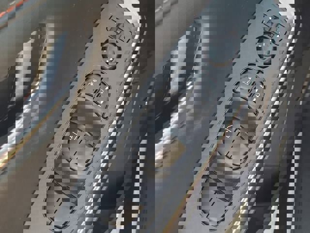 Used 2024 Nissan Sentra SR w/ SR Premium Package image 28