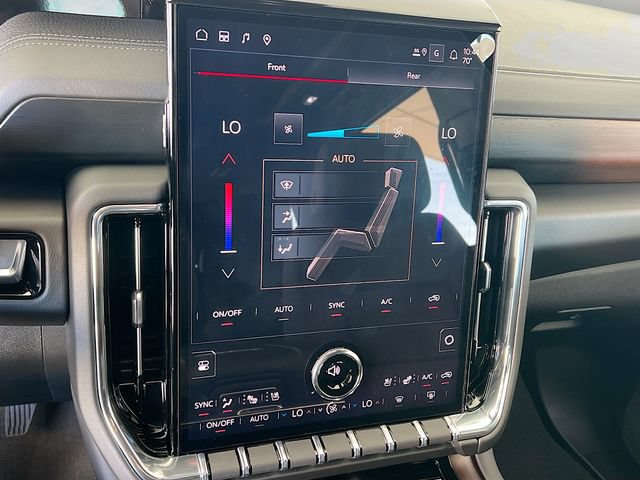 New 2026 GMC Yukon XL Denali w/ Sun & Power Step Package AWD/4WD image 11