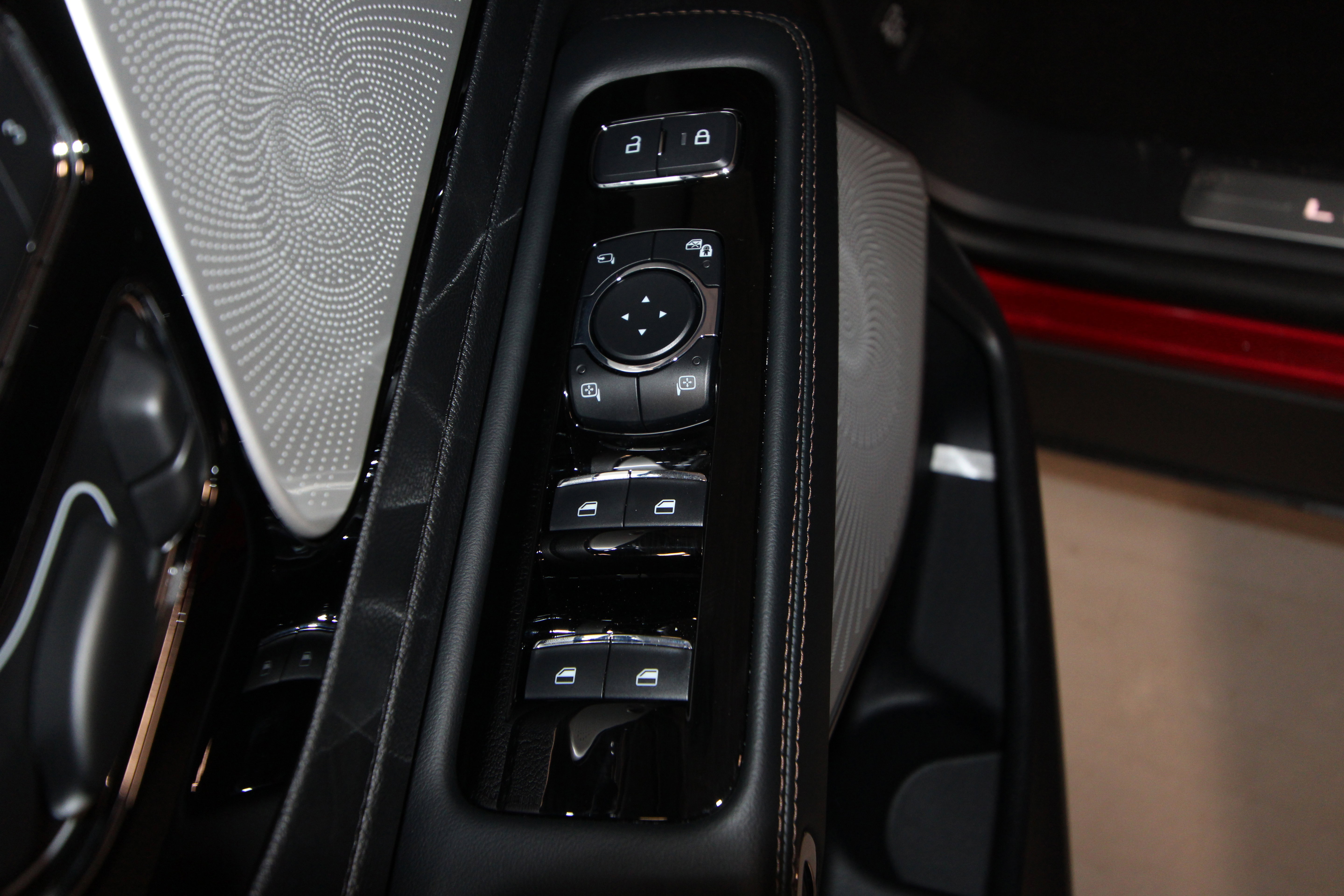 New 2026 Lincoln Aviator Reserve image 5