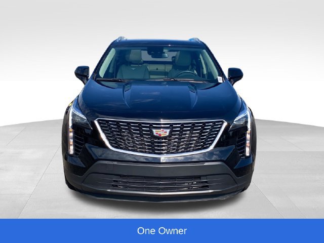 Used 2023 Cadillac XT4 Luxury w/ Cold Weather Package AWD/4WD image 2