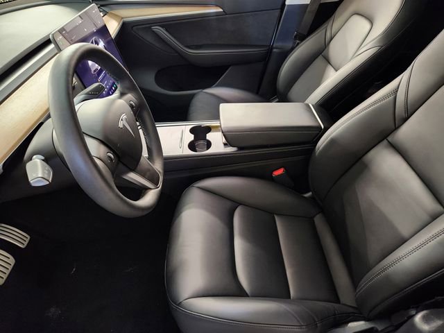 Used 2024 Tesla Model Y Performance image 14