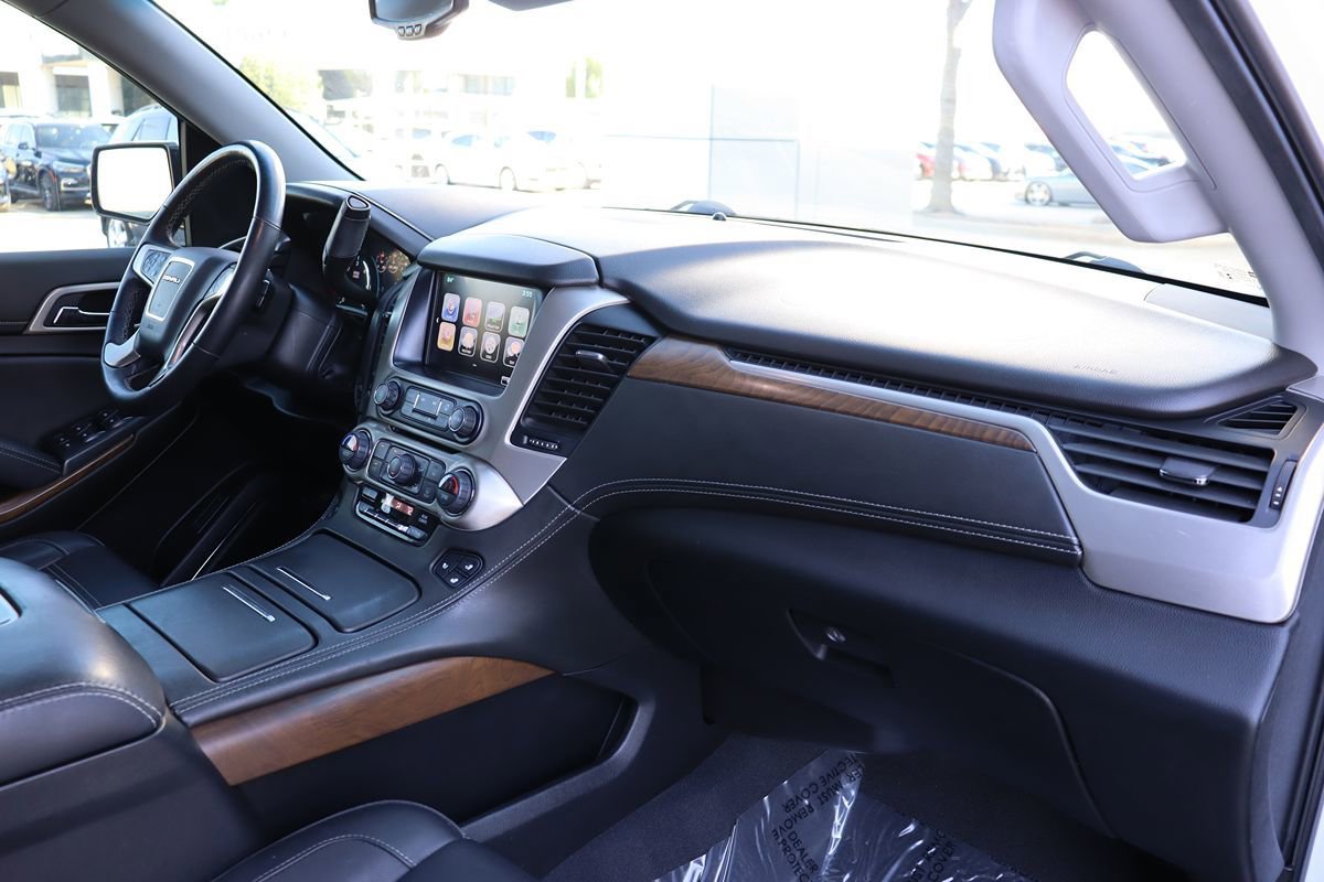 Used 2019 GMC Yukon Denali w/ Denali Ultimate Package image 12