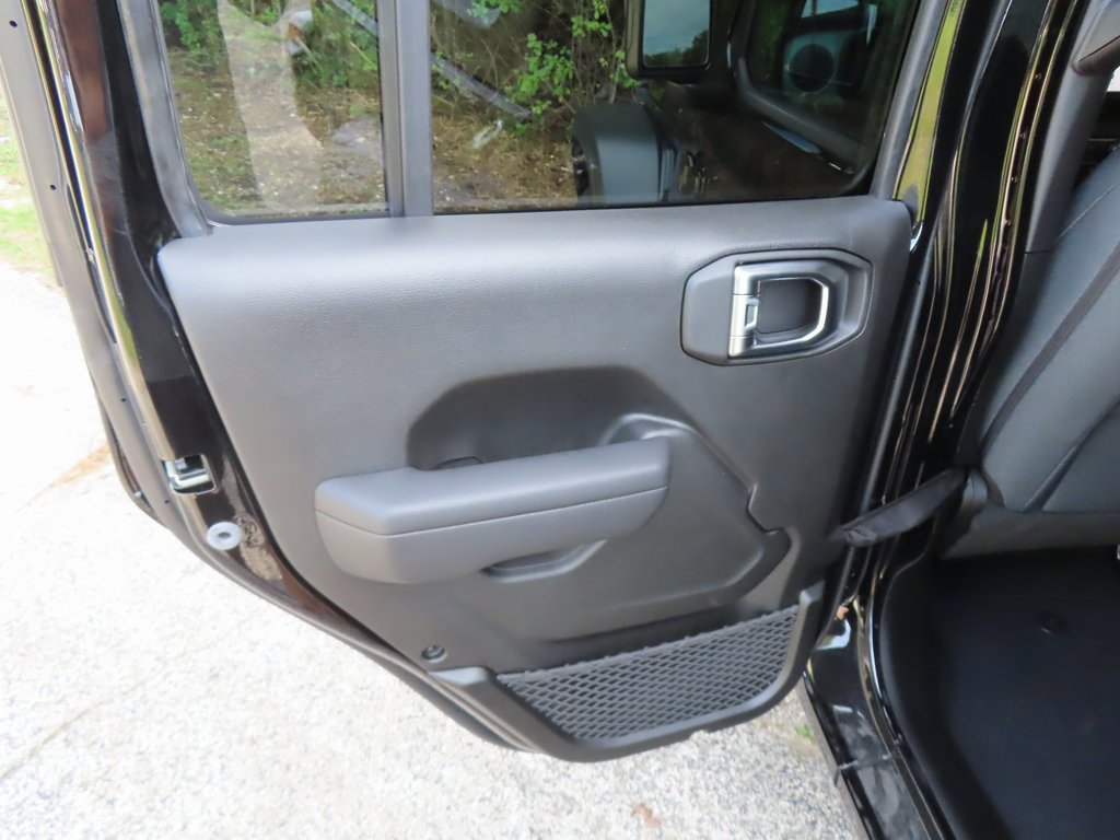 New 2025 Jeep Wrangler Sport S image 21