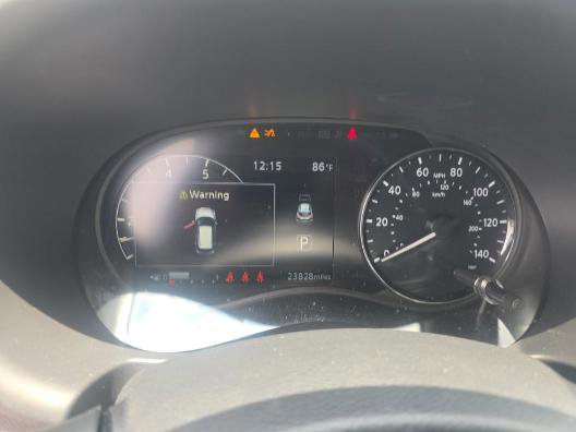 Used 2023 Nissan Kicks SV FWD image 9