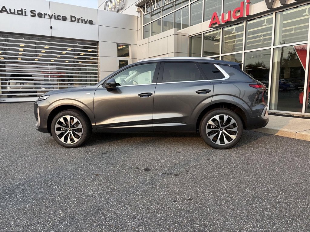 New 2026 Audi Q3 quattro 2.0T AWD/4WD image 2