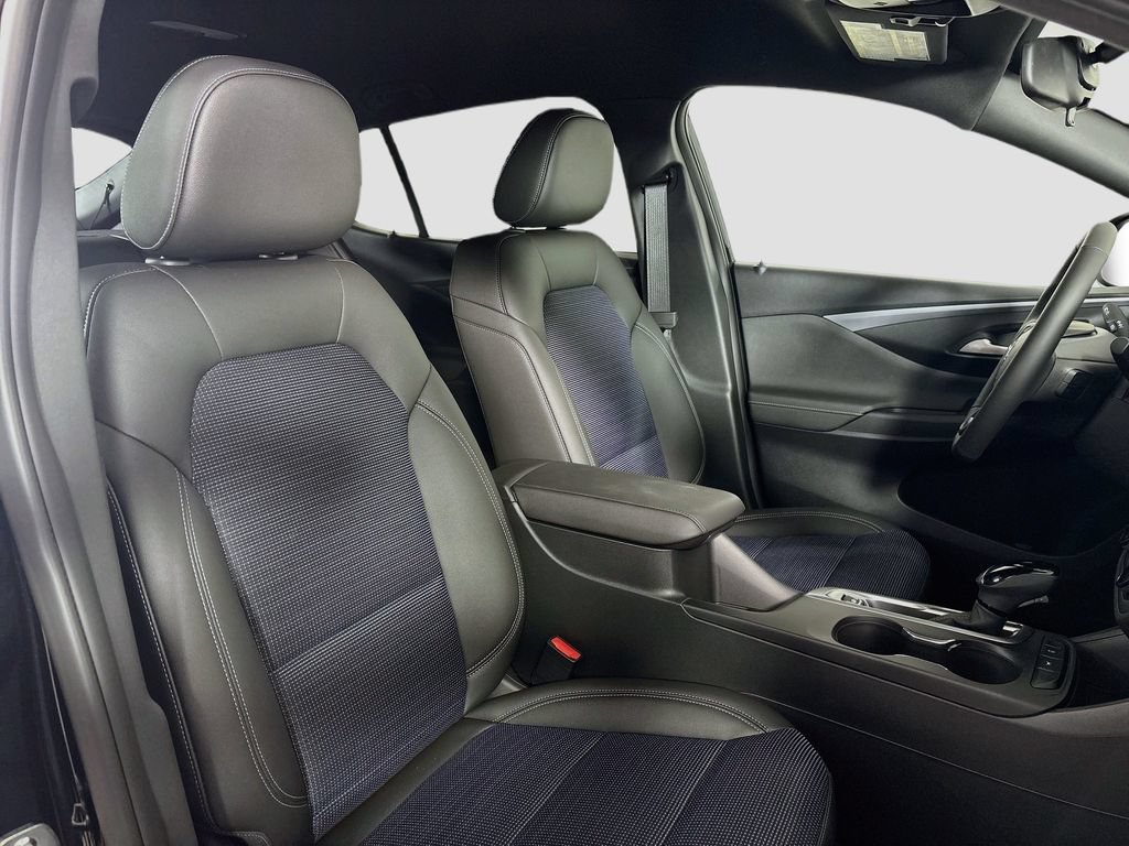 New 2026 Buick Envista Sport Touring w/ Convenience I Package FWD image 25