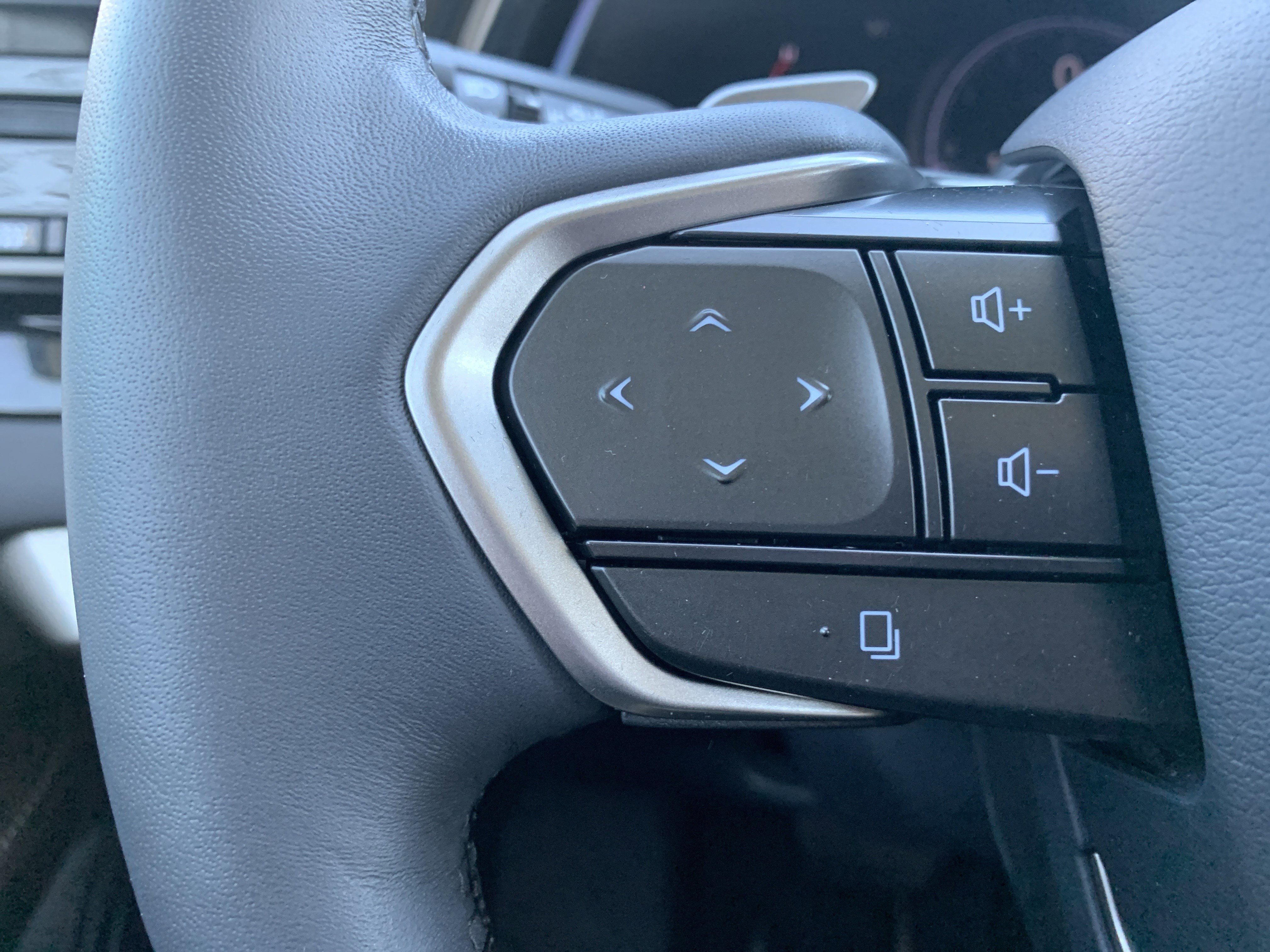 Certified 2023 Lexus RX 350 FWD w/ Cold Area Package image 8