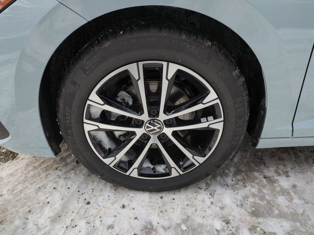 New 2026 Volkswagen Jetta Sport FWD image 9