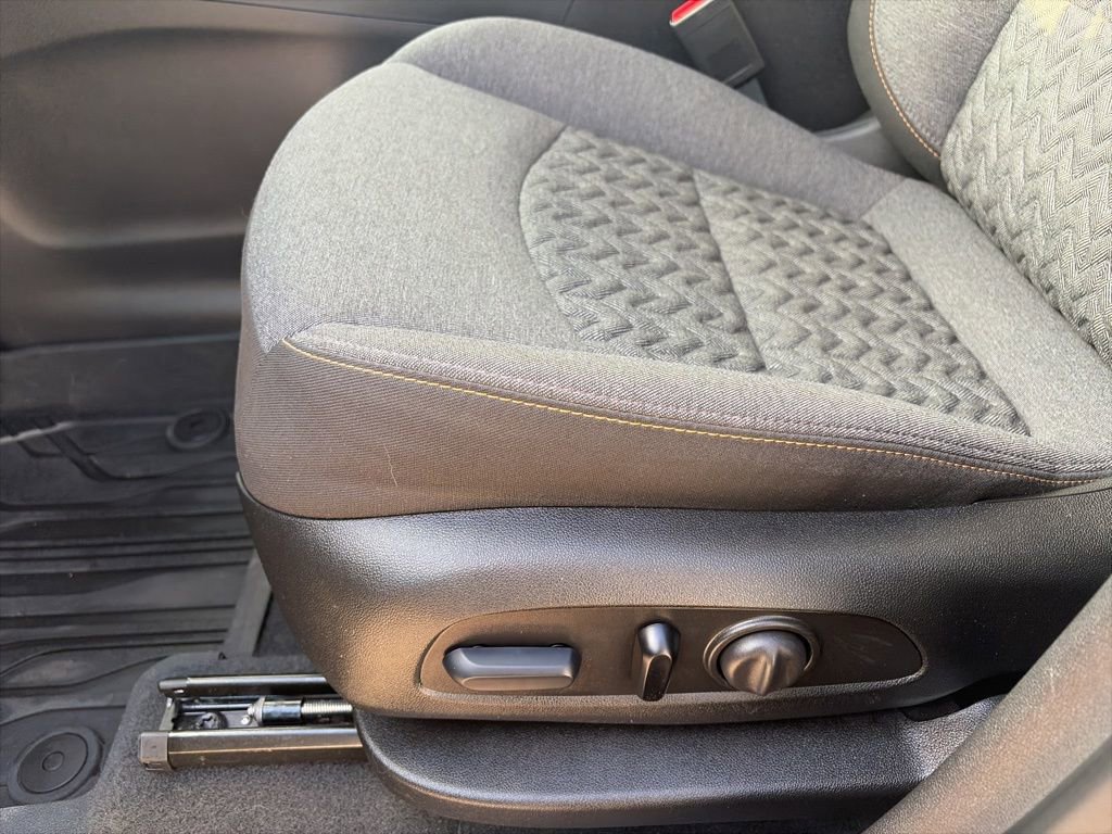 Certified 2024 Chevrolet Equinox LT w/ LPO, Floor Liner Package image 15