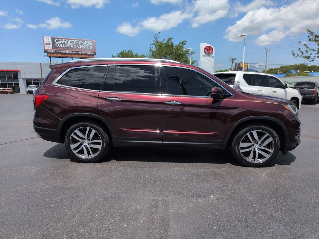 Used 2017 Honda Pilot Elite image 6
