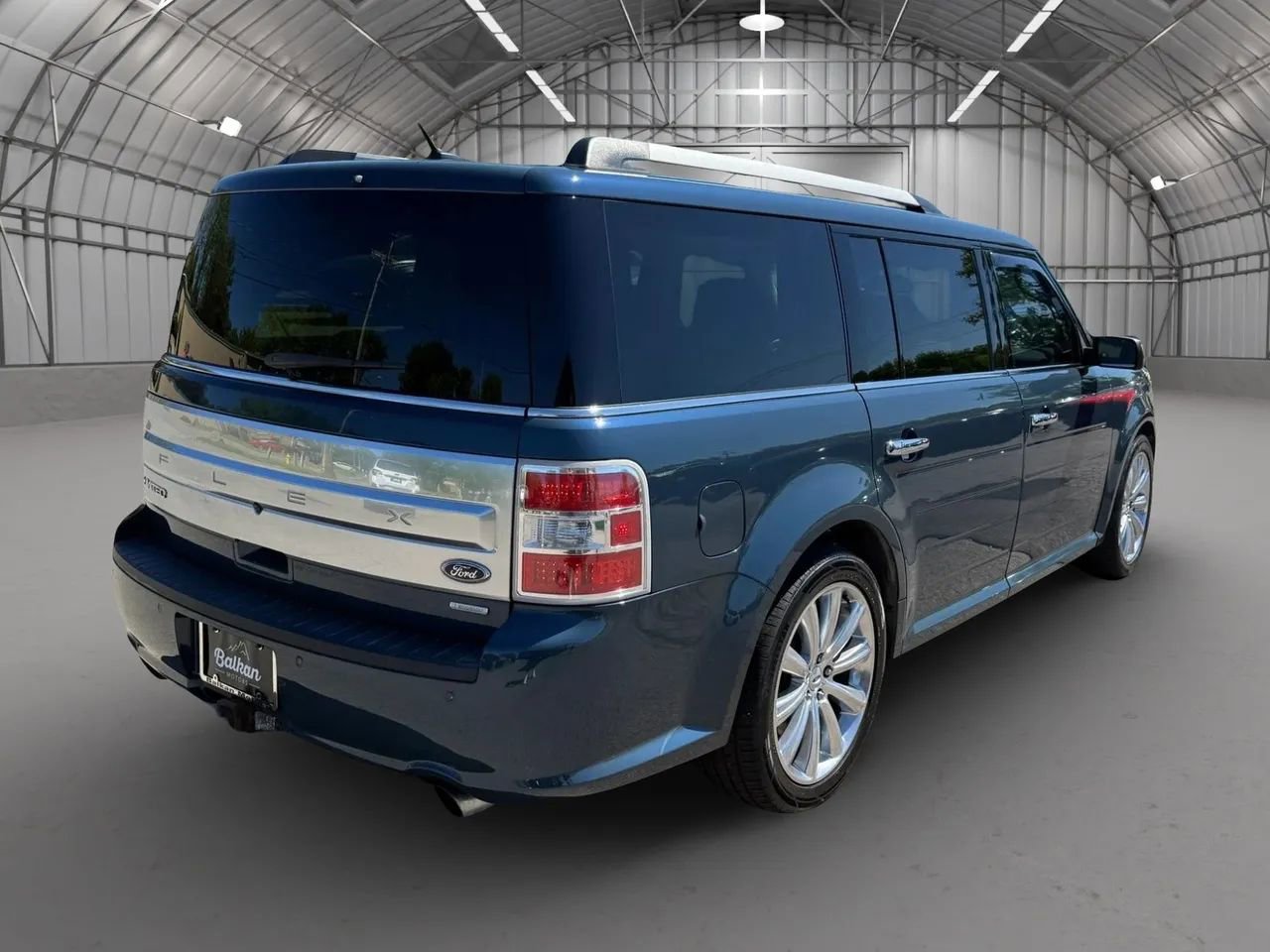 Used 2016 Ford Flex Limited w/ Equipment Group 303A AWD/4WD image 6