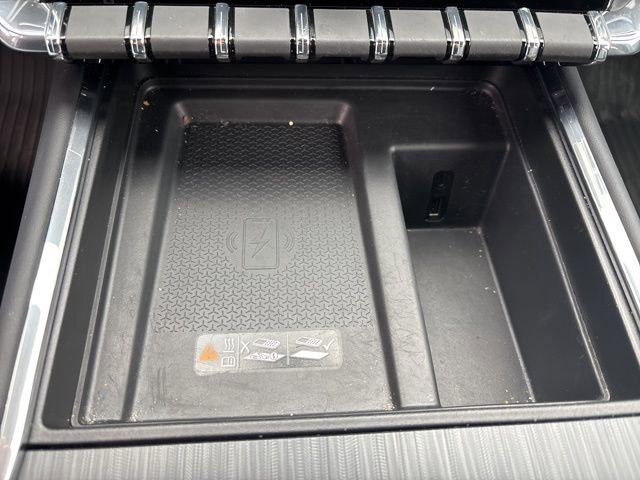 Used 2024 GMC Acadia Elevation w/ Luxury Package image 24