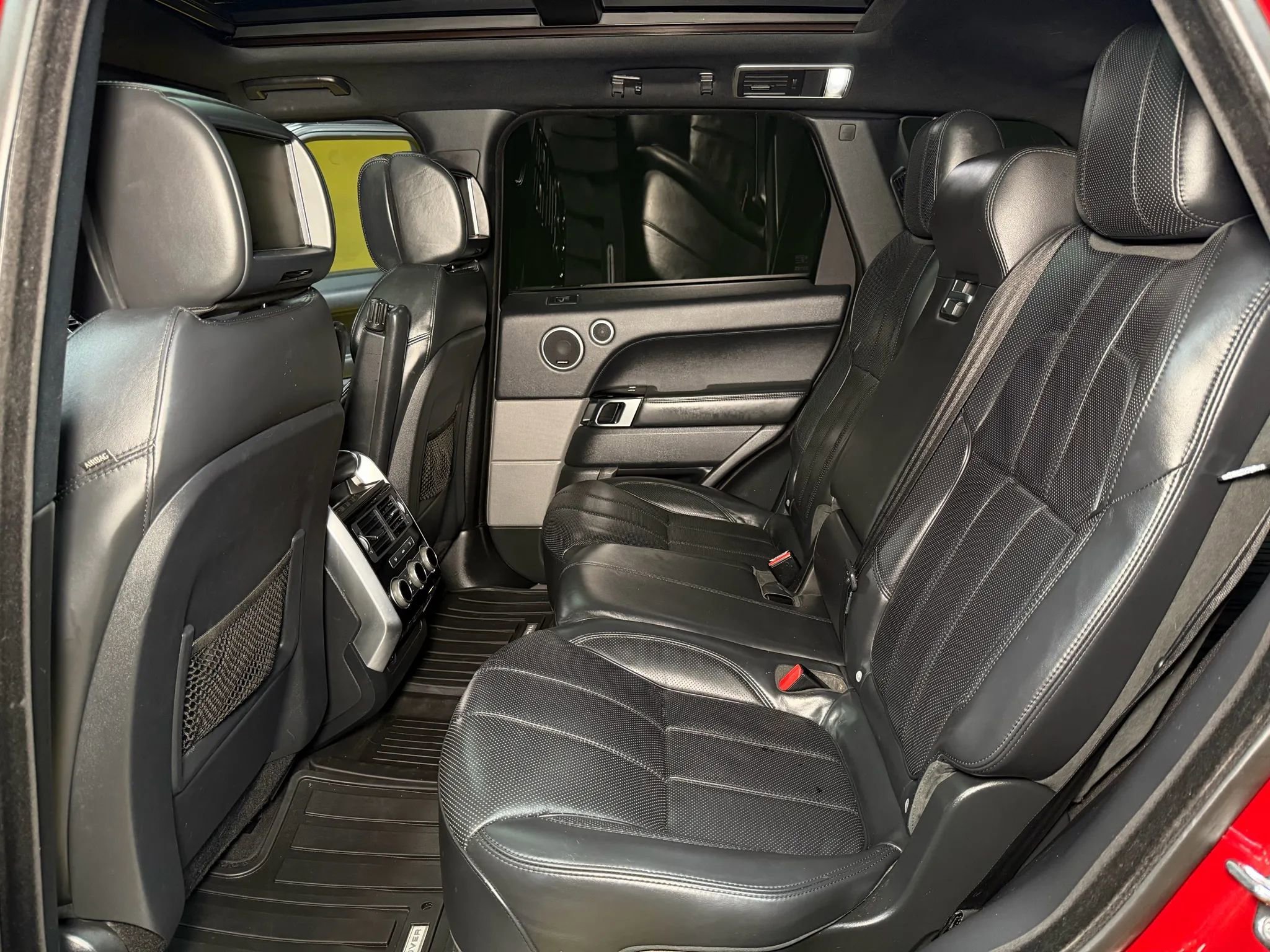 Used 2016 Land Rover Range Rover Sport Supercharged image 20