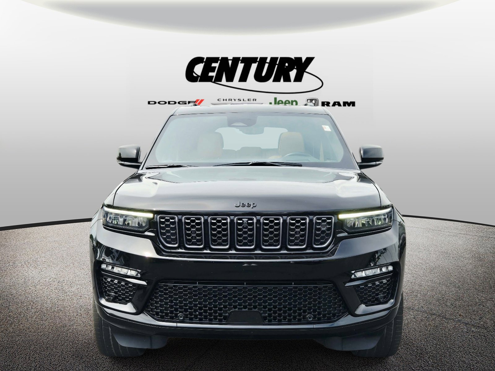 Used 2024 Jeep Grand Cherokee Summit AWD/4WD image 9